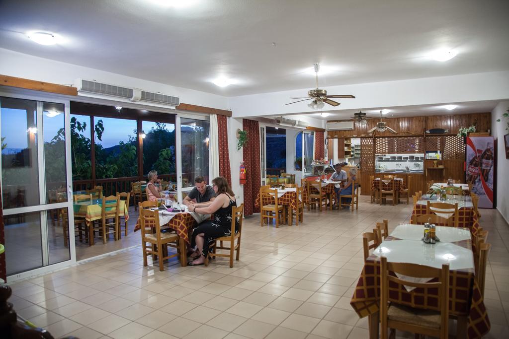 Ammoudi Hotel Damnoni Ngoại thất bức ảnh