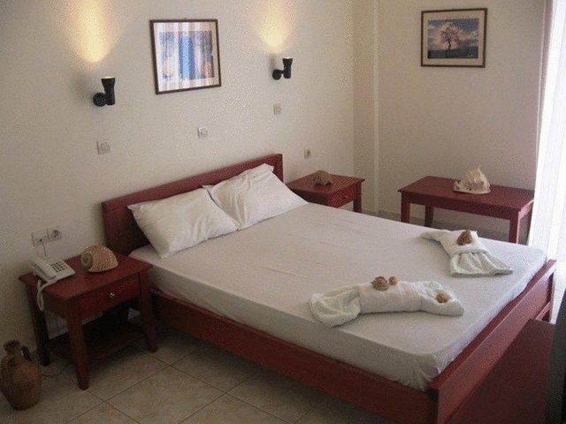 Ammoudi Hotel Damnoni Ngoại thất bức ảnh