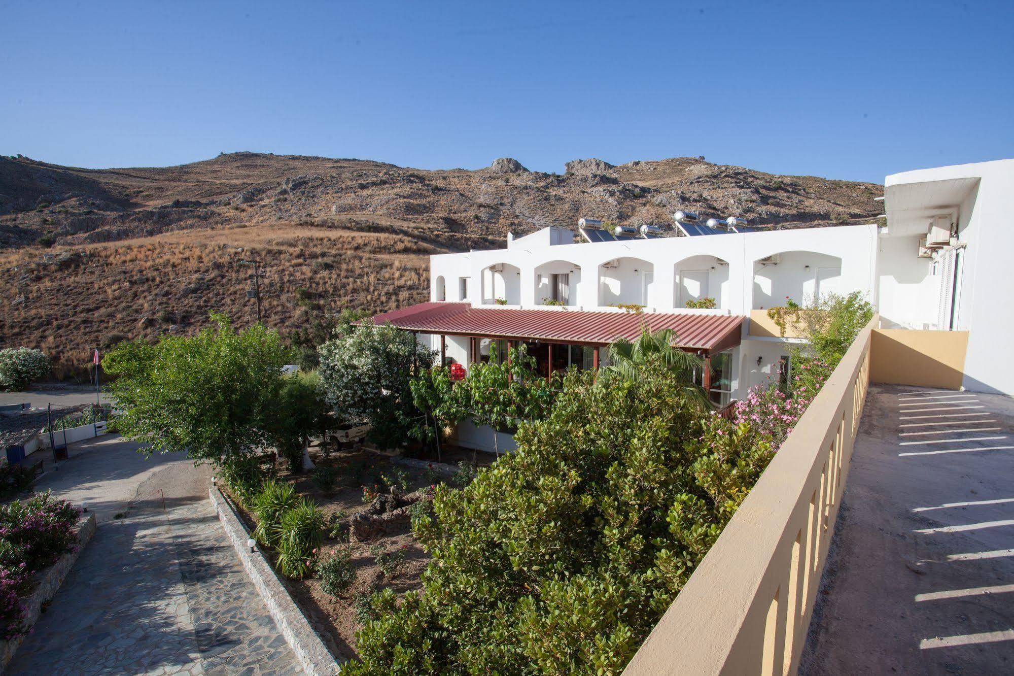 Ammoudi Hotel Damnoni Ngoại thất bức ảnh